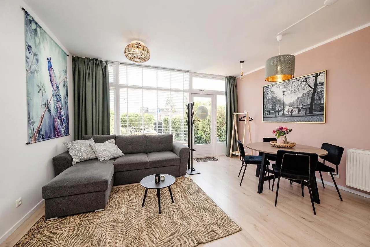 Amsterdam Beach Apartment 9, Private Garden Zandvoort 0*,